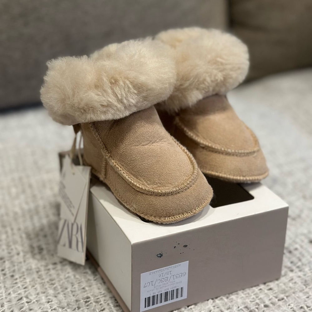Zara suede baby booties